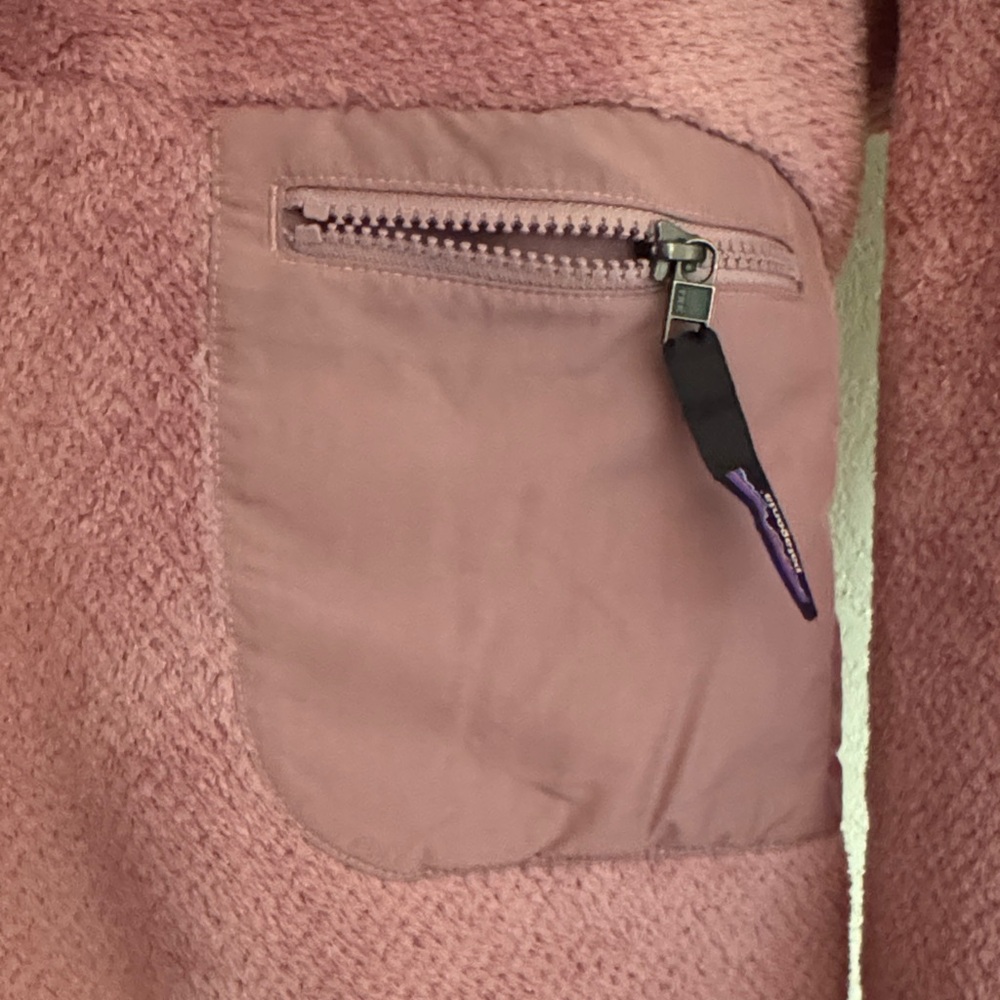 Patagonia Women's Mauve Zip-Up Sweater - Picture 3 of 4